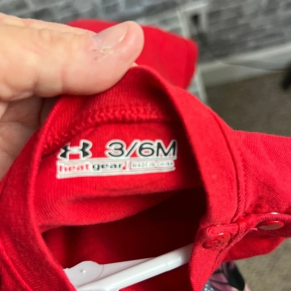 Under Armour‎